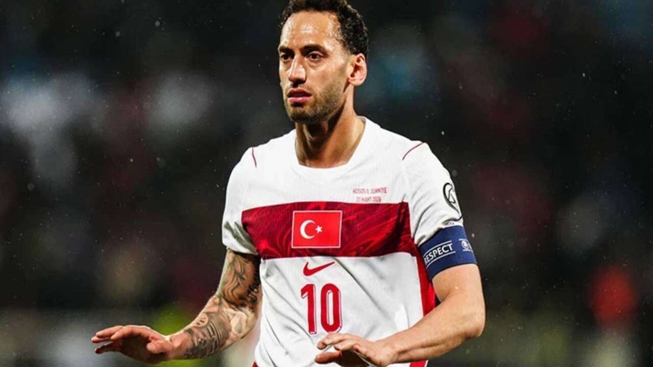 Milli Takım'da Sergen Yalçın bombası: Riva'da soyunma odası karışacak, o 11 isimle yüzleşecek! 5